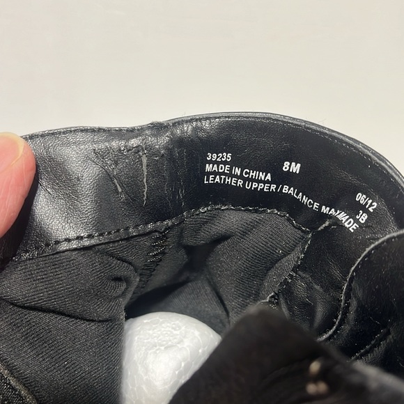 Clark’s women’s black leather Bootie size 8M - Picture 4 of 10